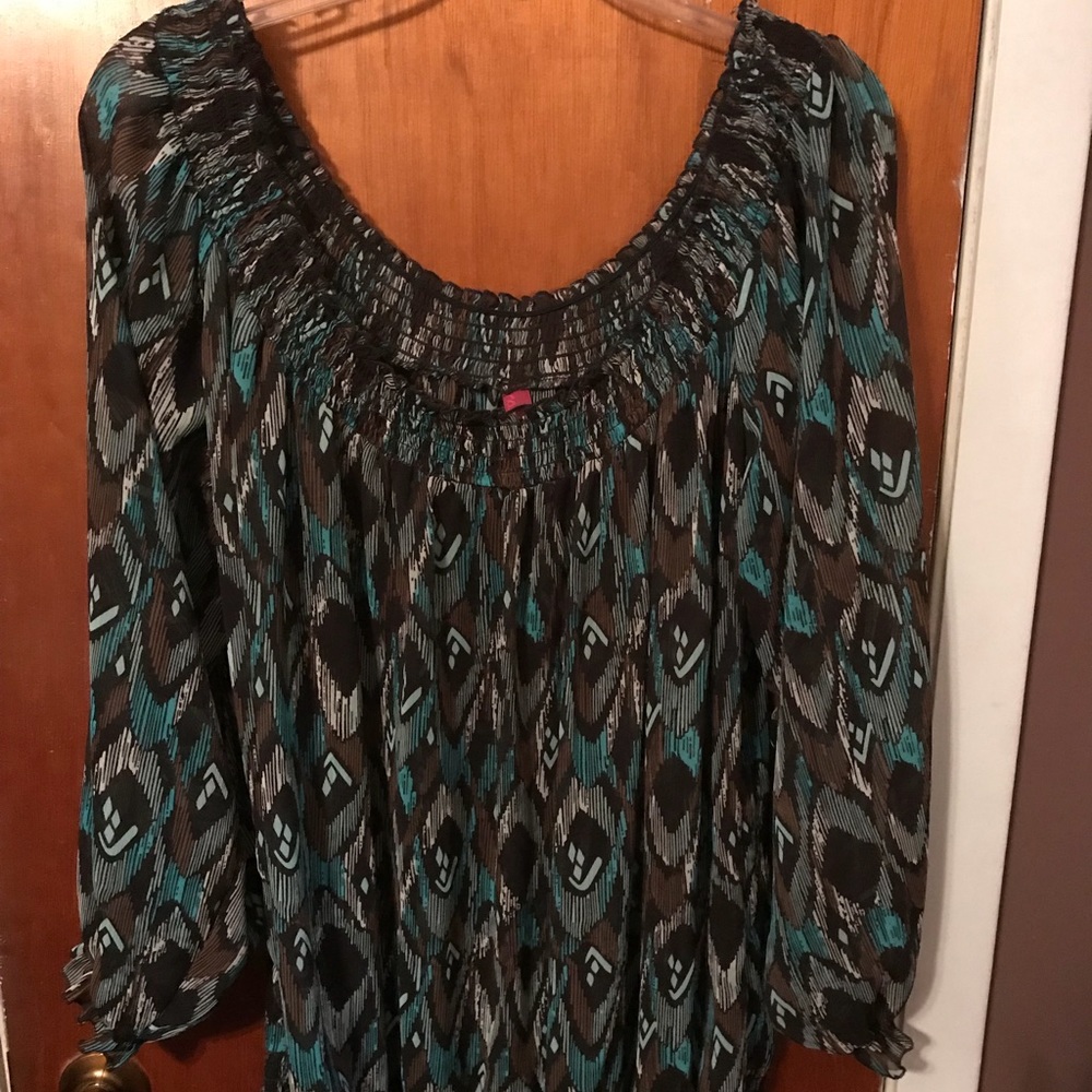 Peacock inspired blouse NWT